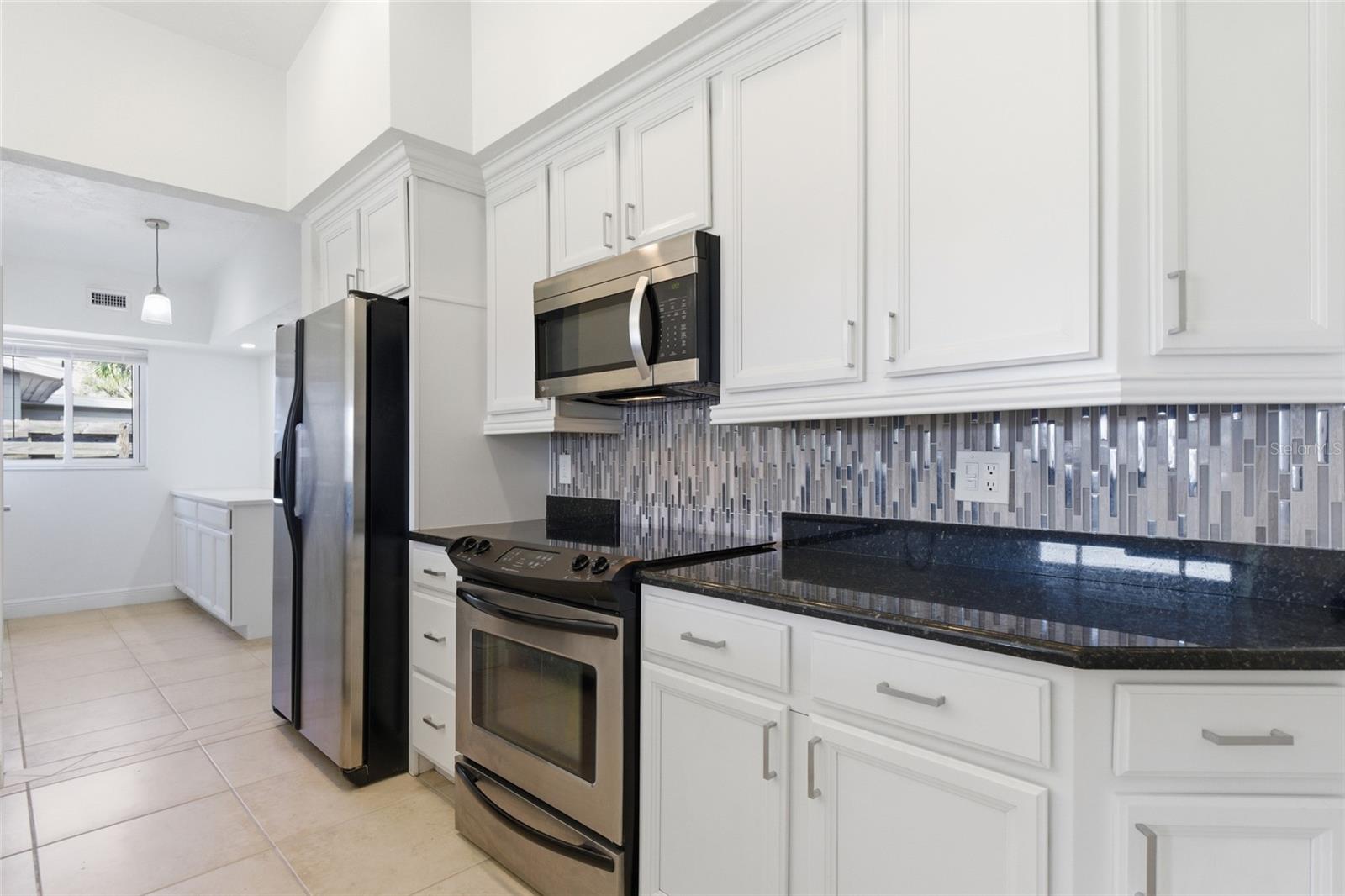 Image 14 of 49 For 3317 Bougainvillea Street