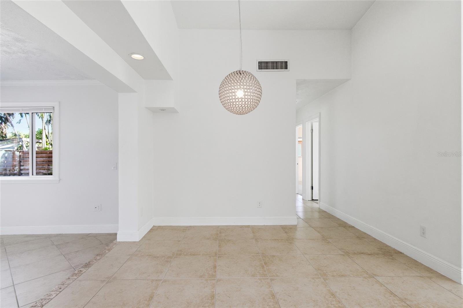 Image 17 of 49 For 3317 Bougainvillea Street