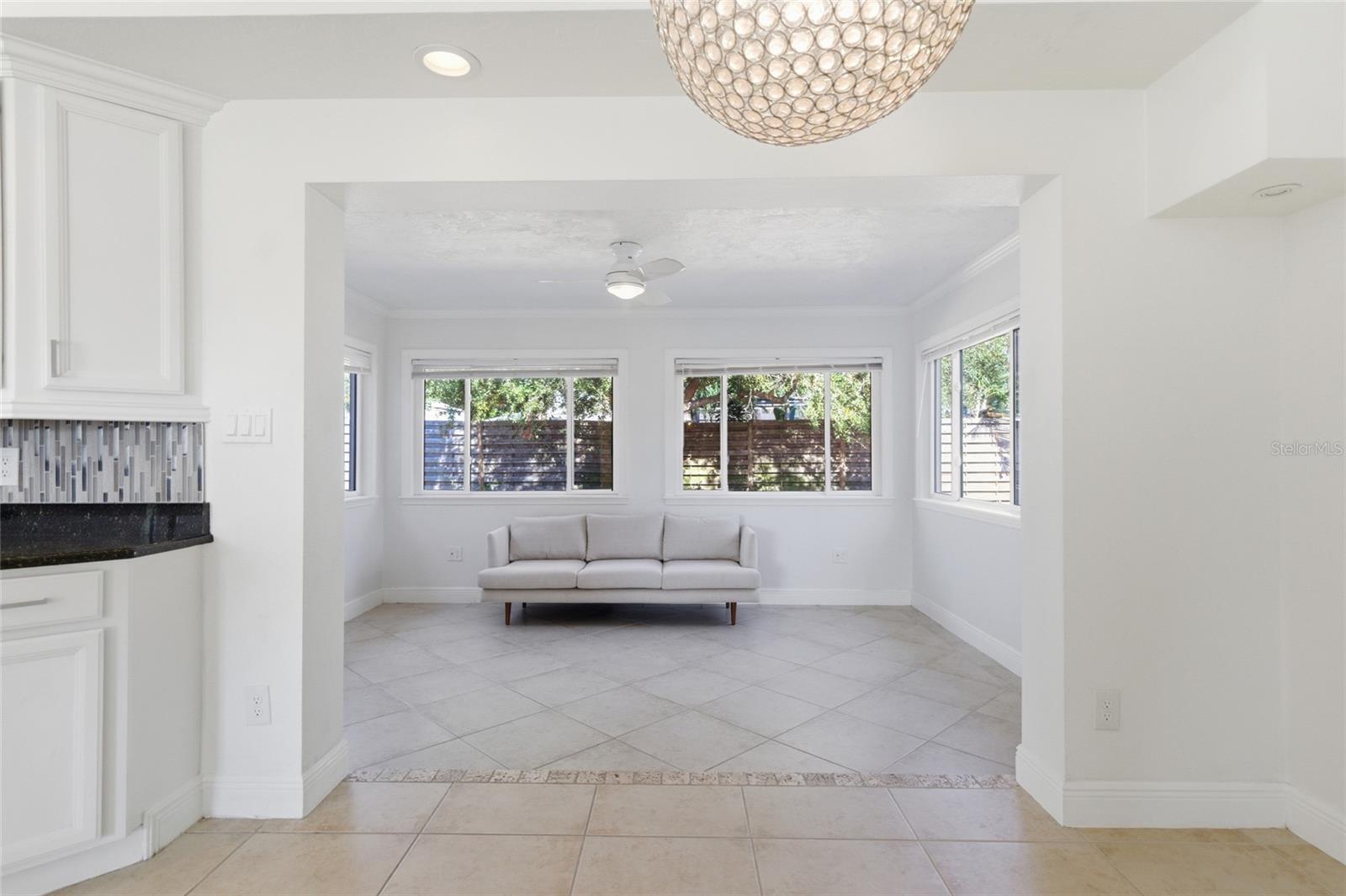 Image 18 of 49 For 3317 Bougainvillea Street