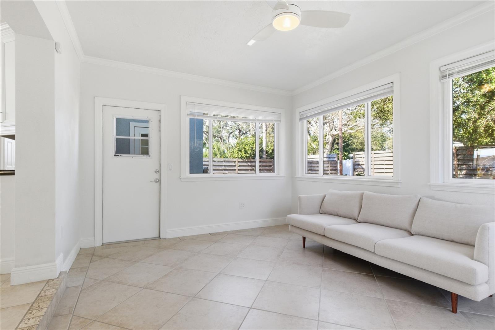 Image 19 of 49 For 3317 Bougainvillea Street