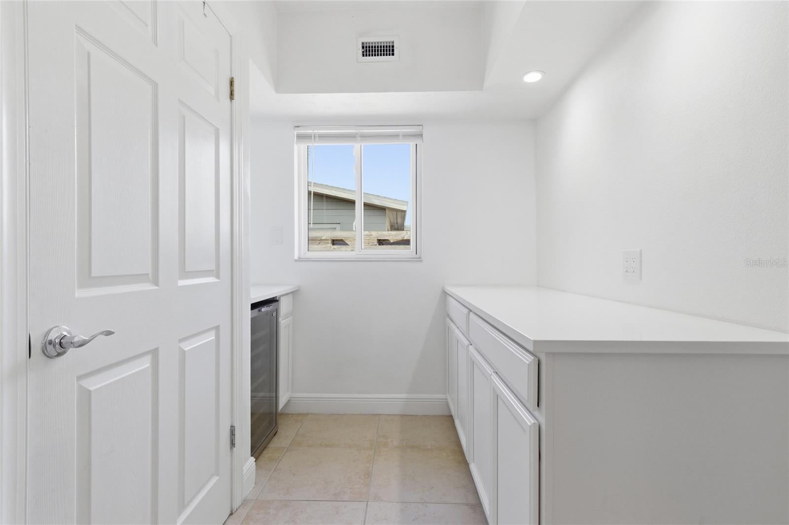 Image 32 of 49 For 3317 Bougainvillea Street