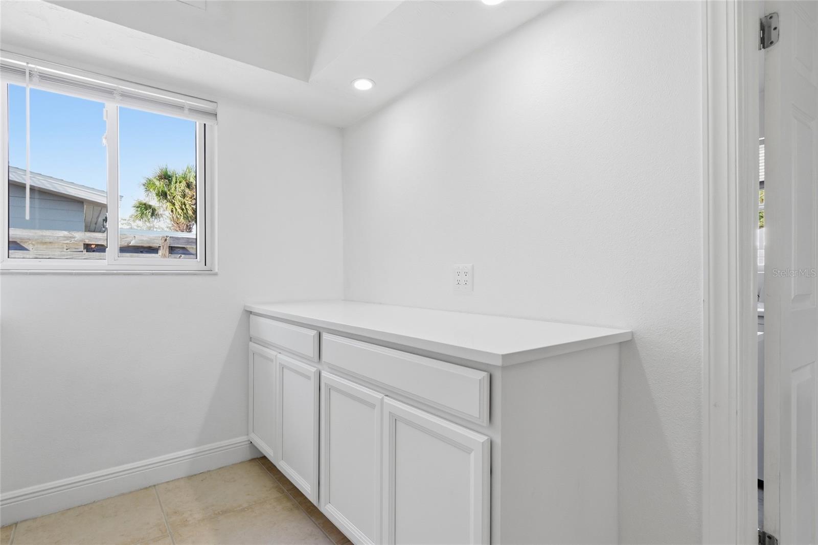 Image 33 of 49 For 3317 Bougainvillea Street