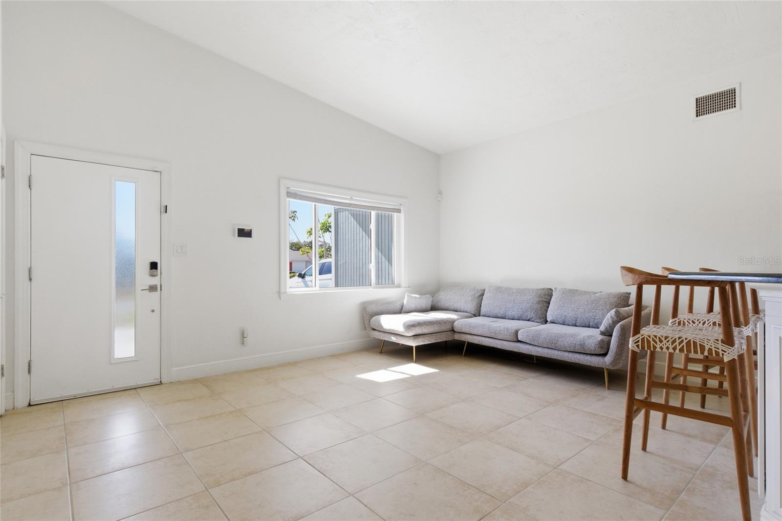 Image 8 of 49 For 3317 Bougainvillea Street