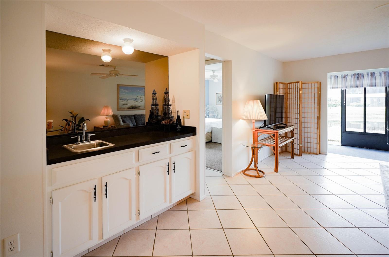 Image 12 of 33 For 330 Mission Trail N K