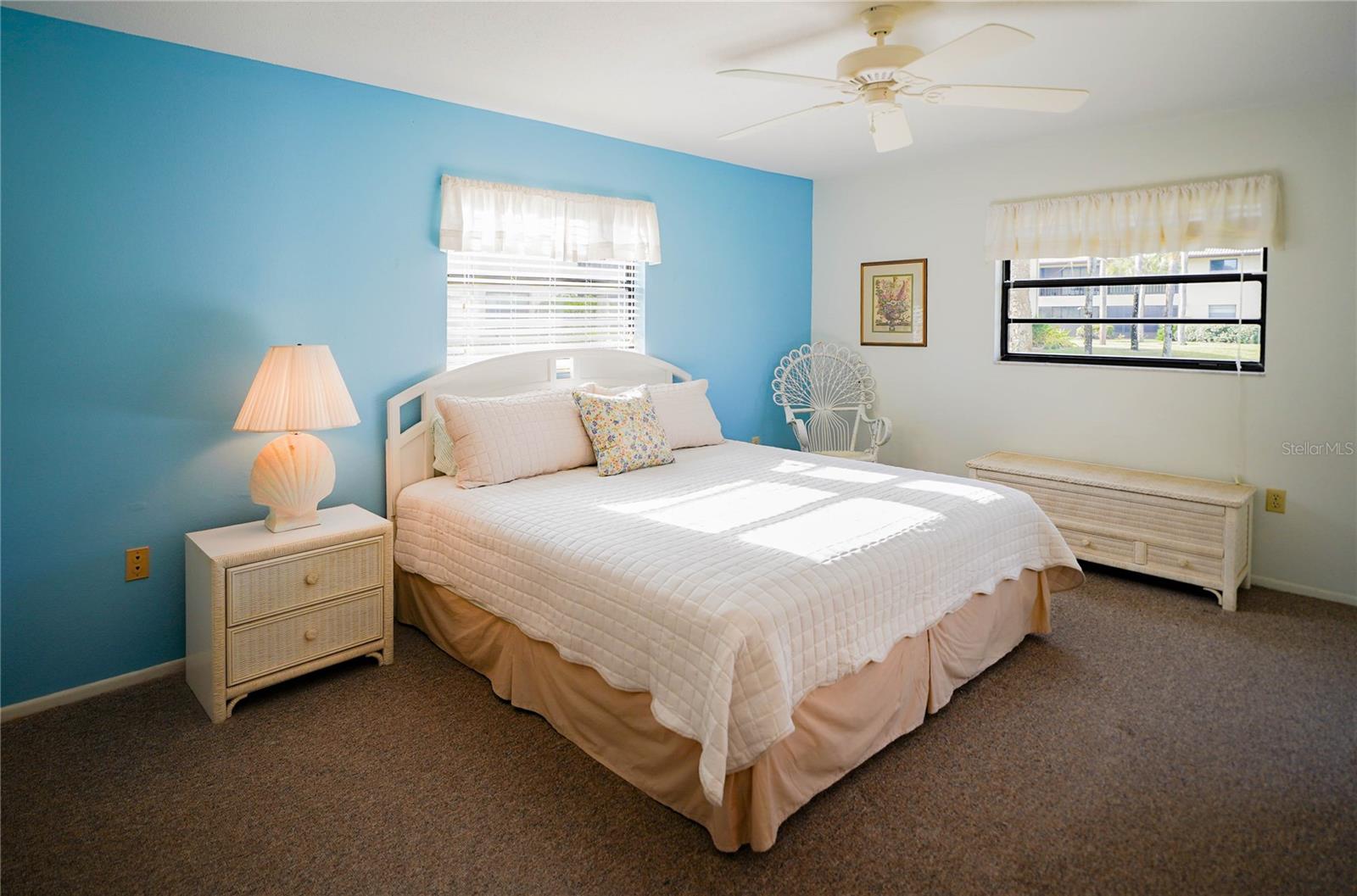 Image 14 of 33 For 330 Mission Trail N K