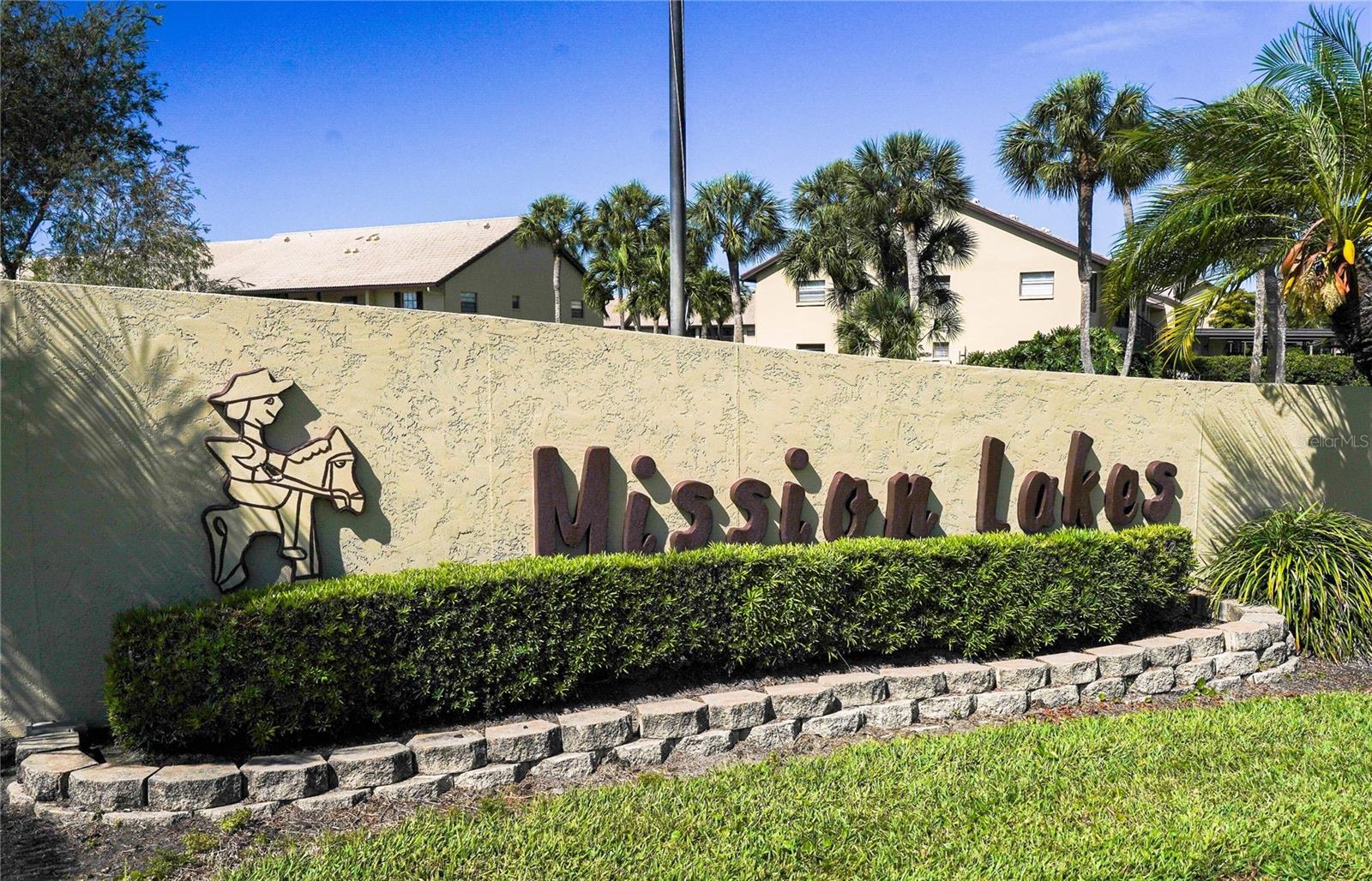 Image 28 of 33 For 330 Mission Trail N K