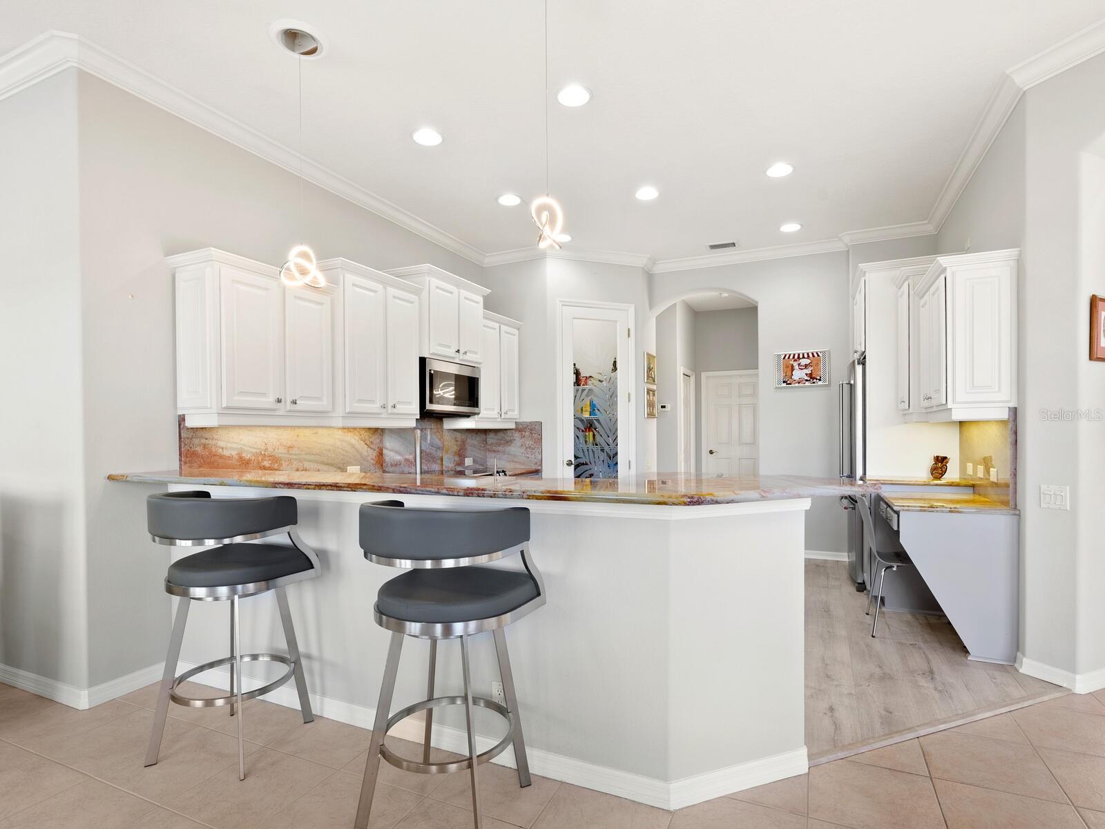 Image 16 of 38 For 814 Adonis Place