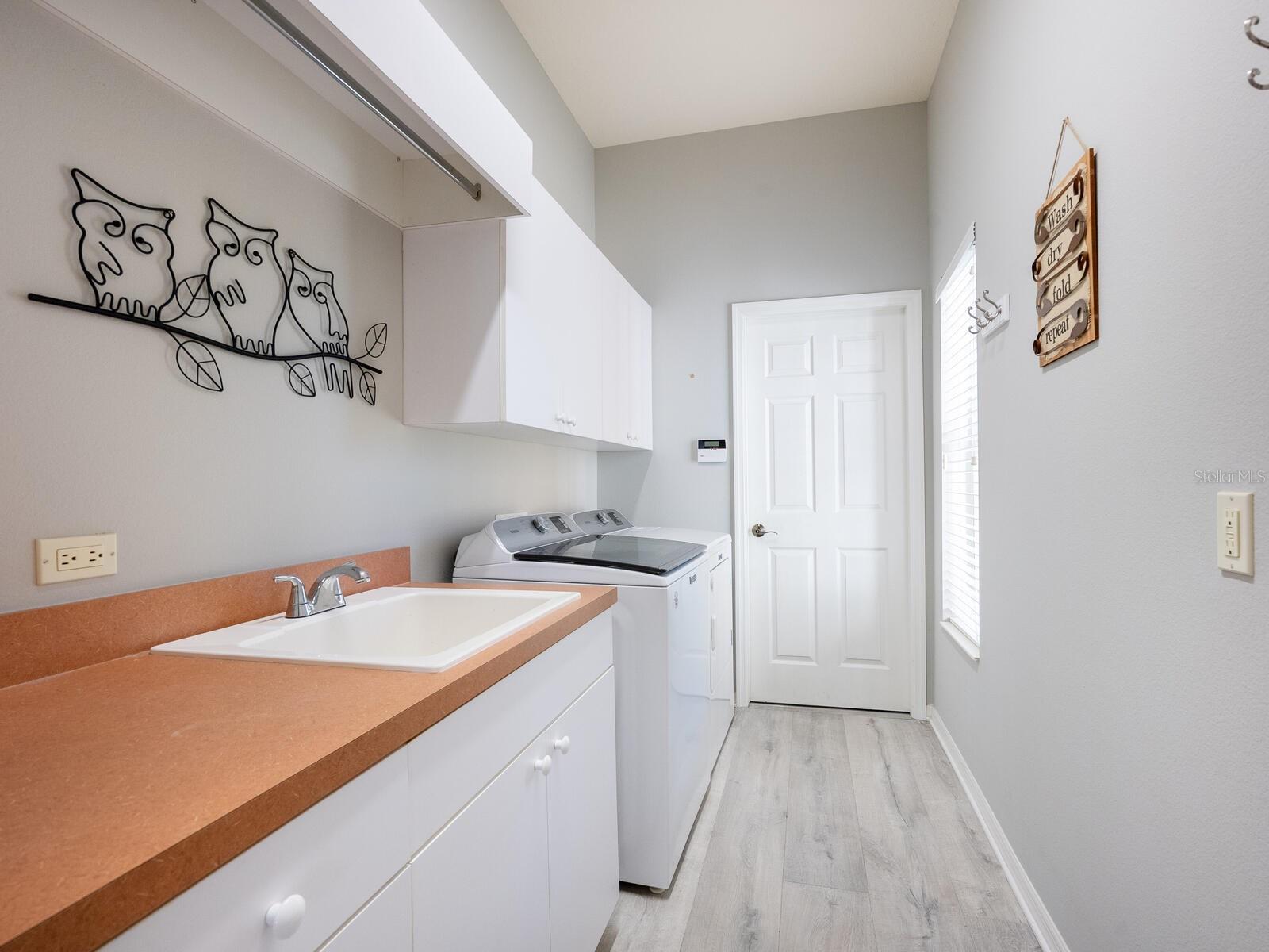 Image 29 of 38 For 814 Adonis Place