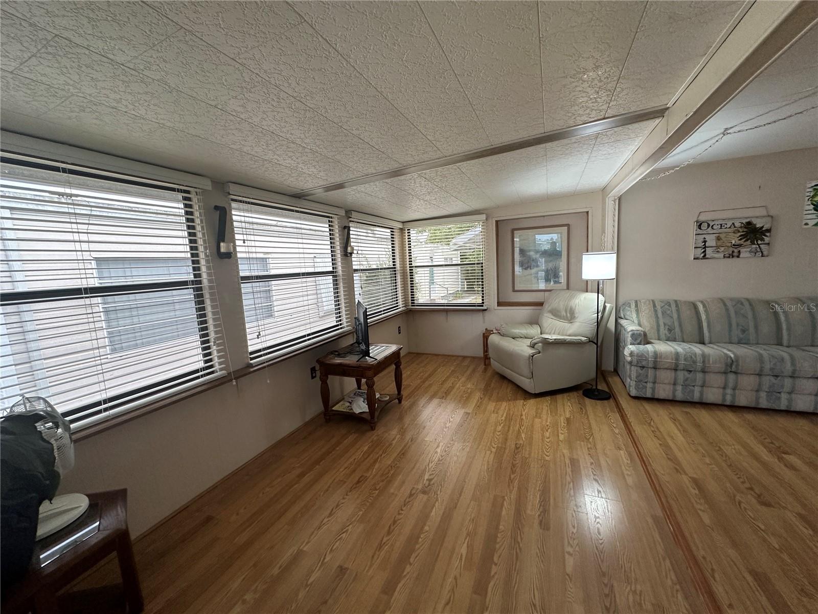 Image 3 of 17 For 336 Blackburn Boulevard