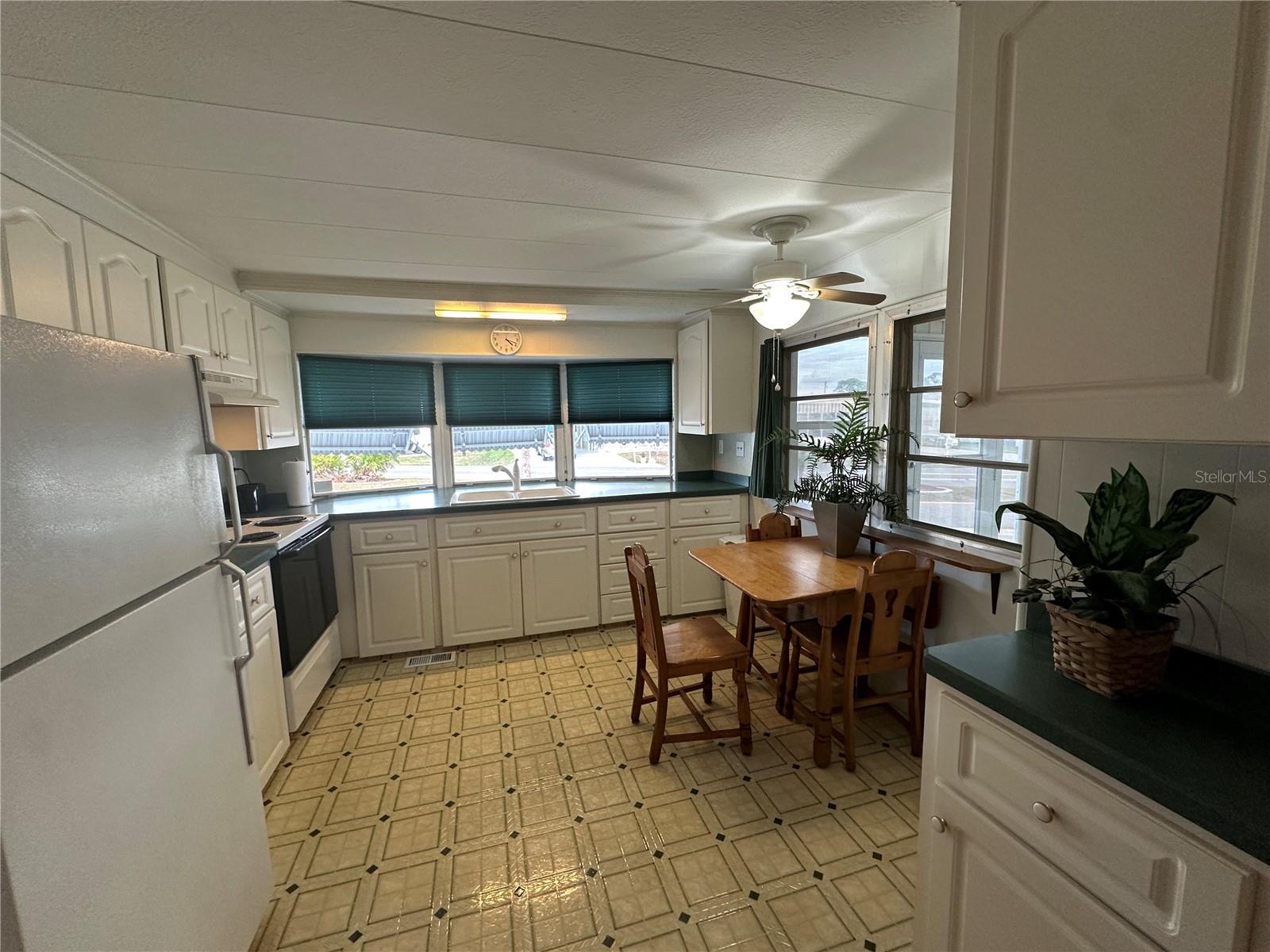 Image 7 of 17 For 336 Blackburn Boulevard