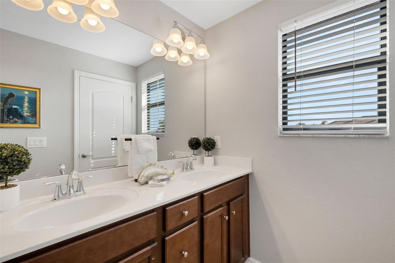 Image 47 of 100 For 19341 Cruise Drive