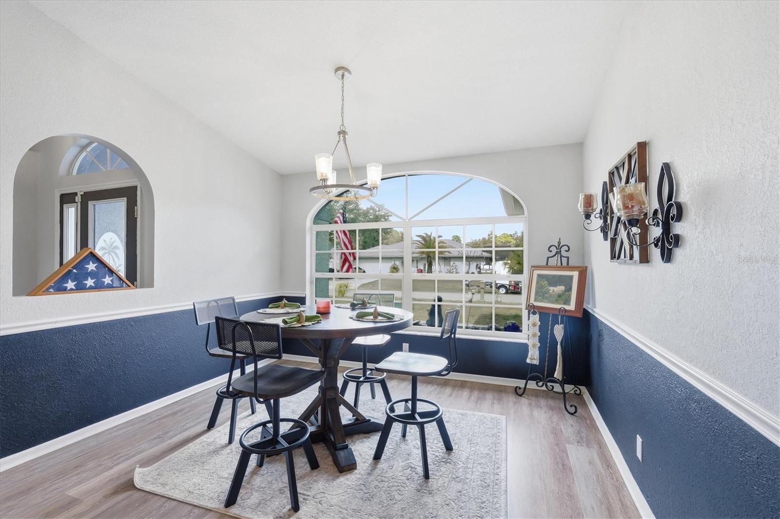 Image 10 of 35 For 3681 Wayward Avenue