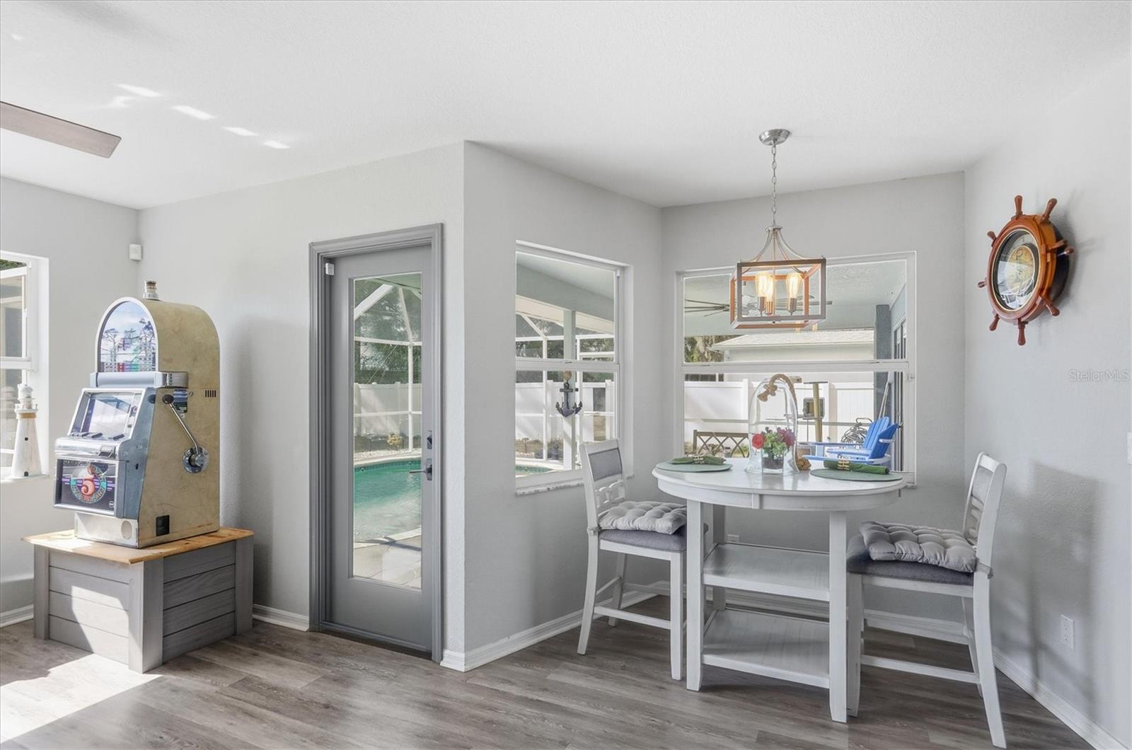 Image 16 of 35 For 3681 Wayward Avenue