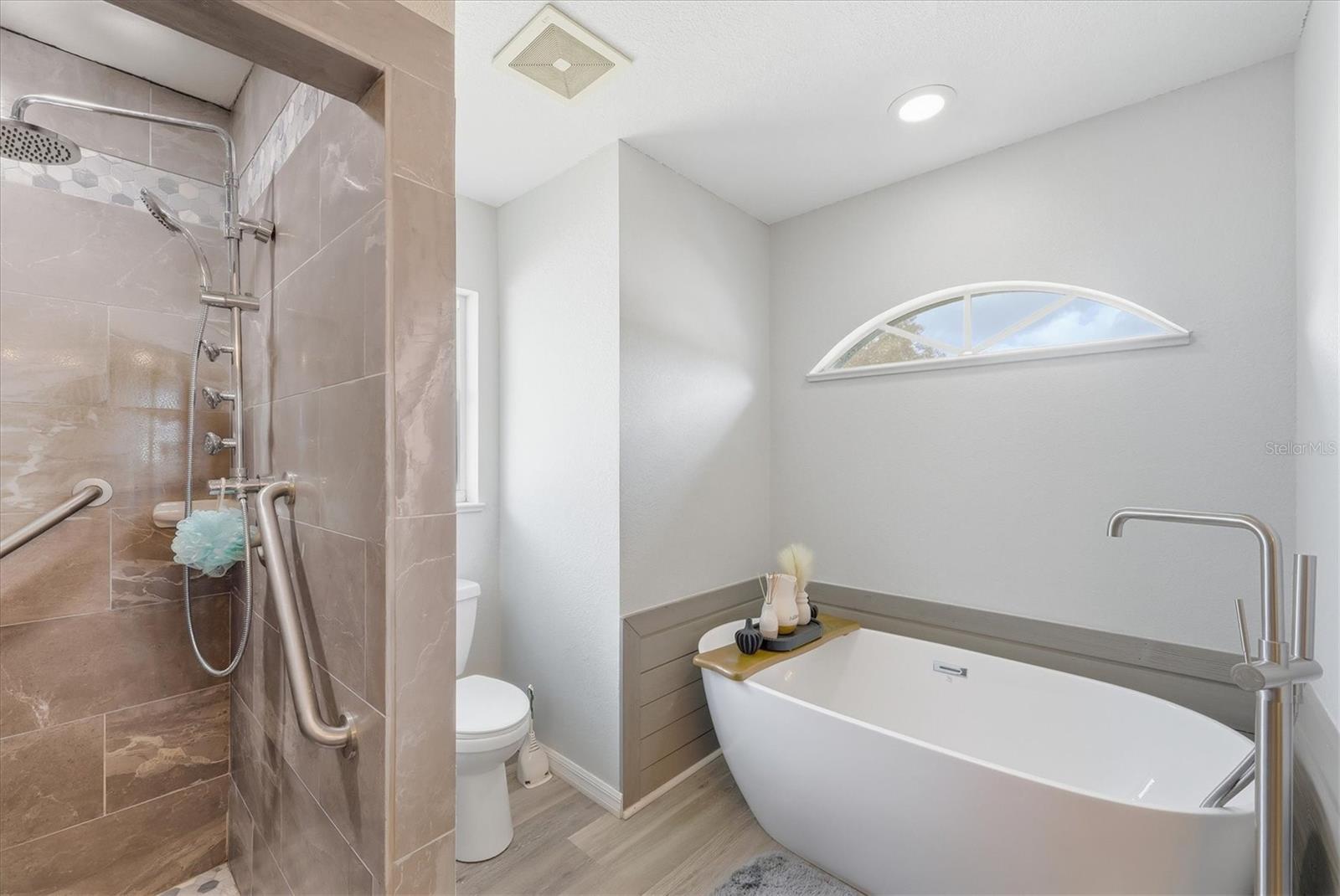 Image 24 of 35 For 3681 Wayward Avenue