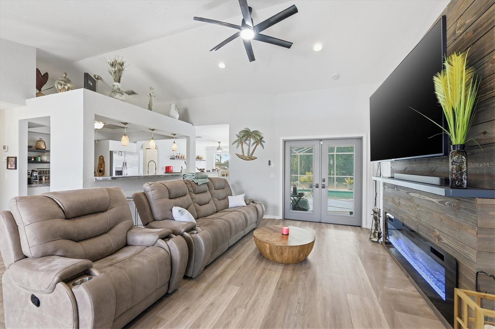 Image 6 of 35 For 3681 Wayward Avenue