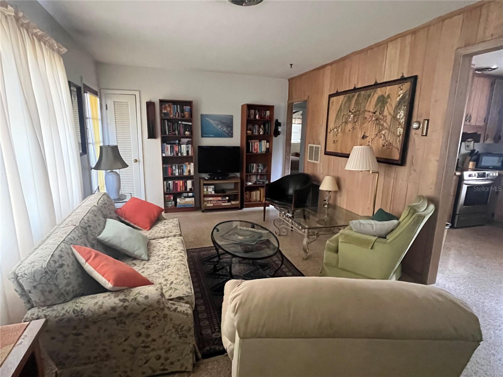 Image 13 of 30 For 505 Granada Avenue