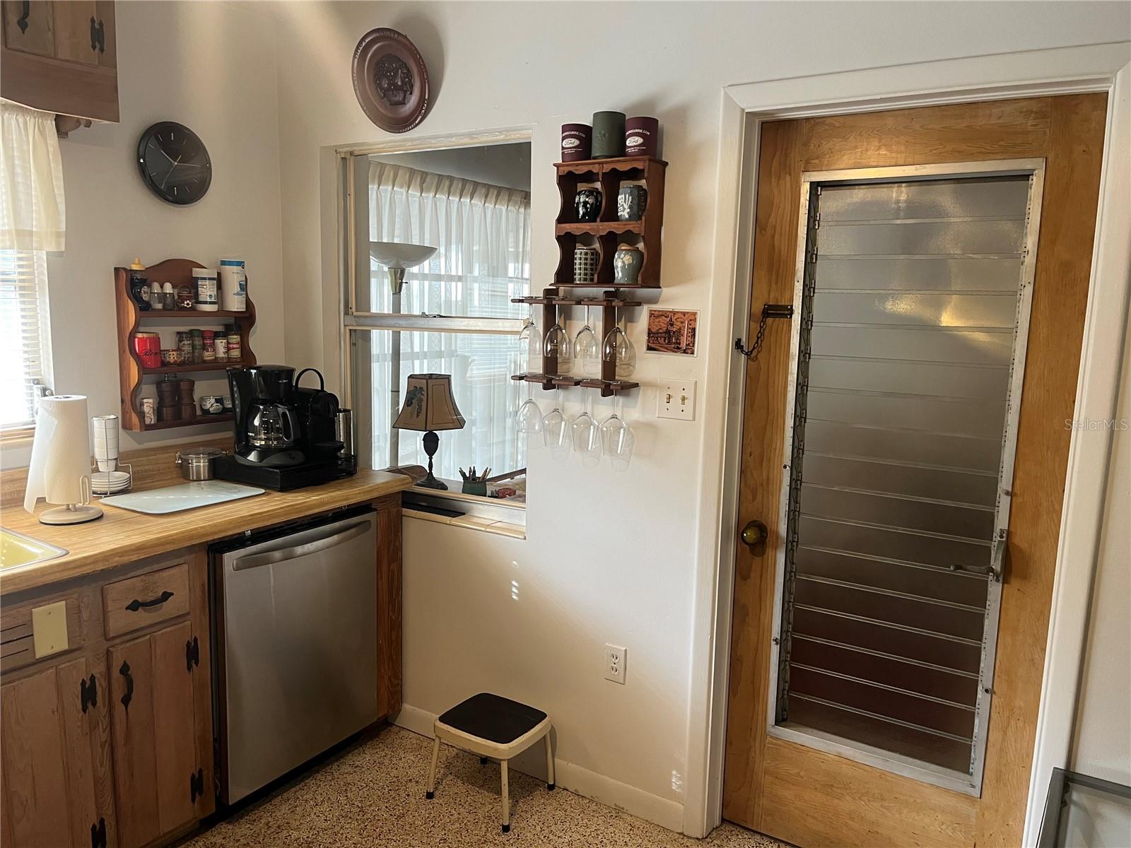 Image 8 of 30 For 505 Granada Avenue