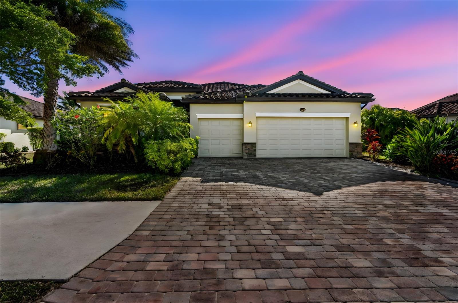 Details for 20805 Granlago Drive, VENICE, FL 34293