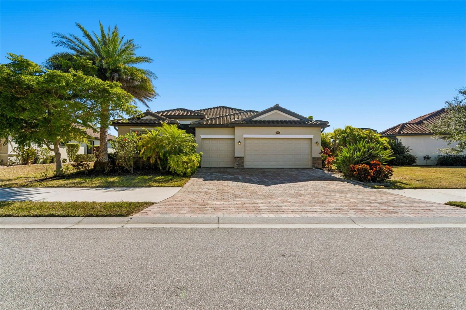 Image 5 of 97 For 20805 Granlago Drive