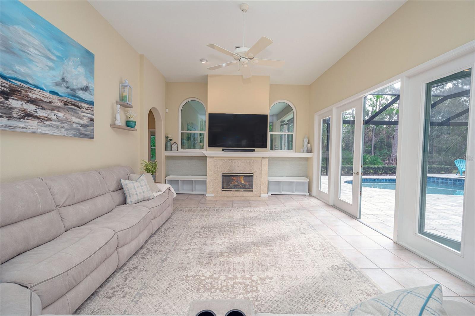 Image 17 of 92 For 8432 Woodbriar Drive