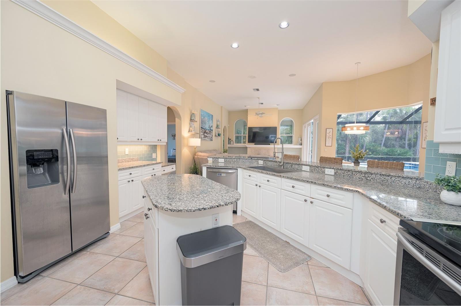 Image 22 of 92 For 8432 Woodbriar Drive