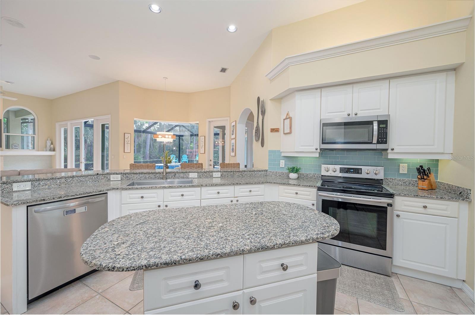 Image 23 of 92 For 8432 Woodbriar Drive