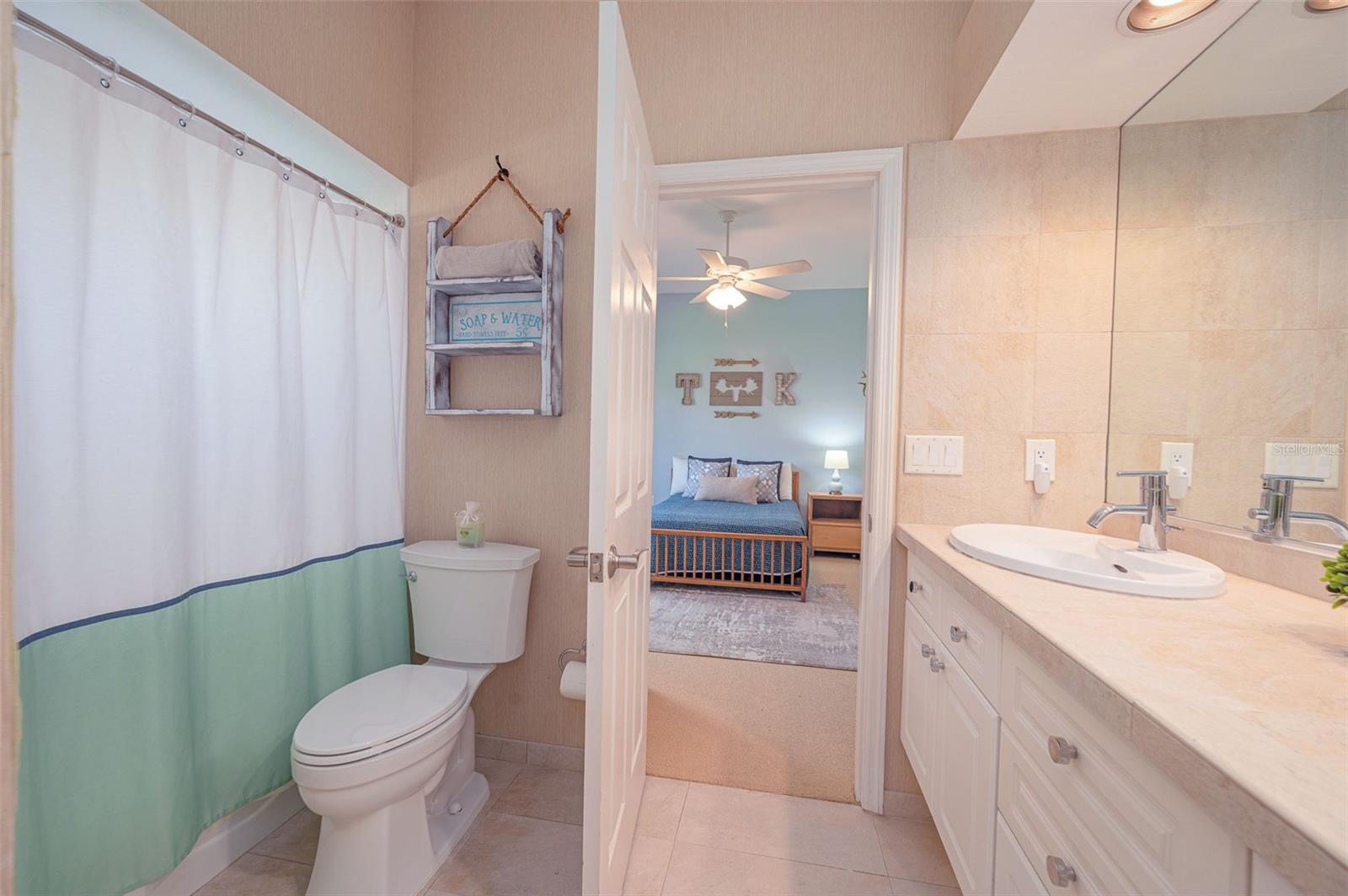 Image 43 of 92 For 8432 Woodbriar Drive