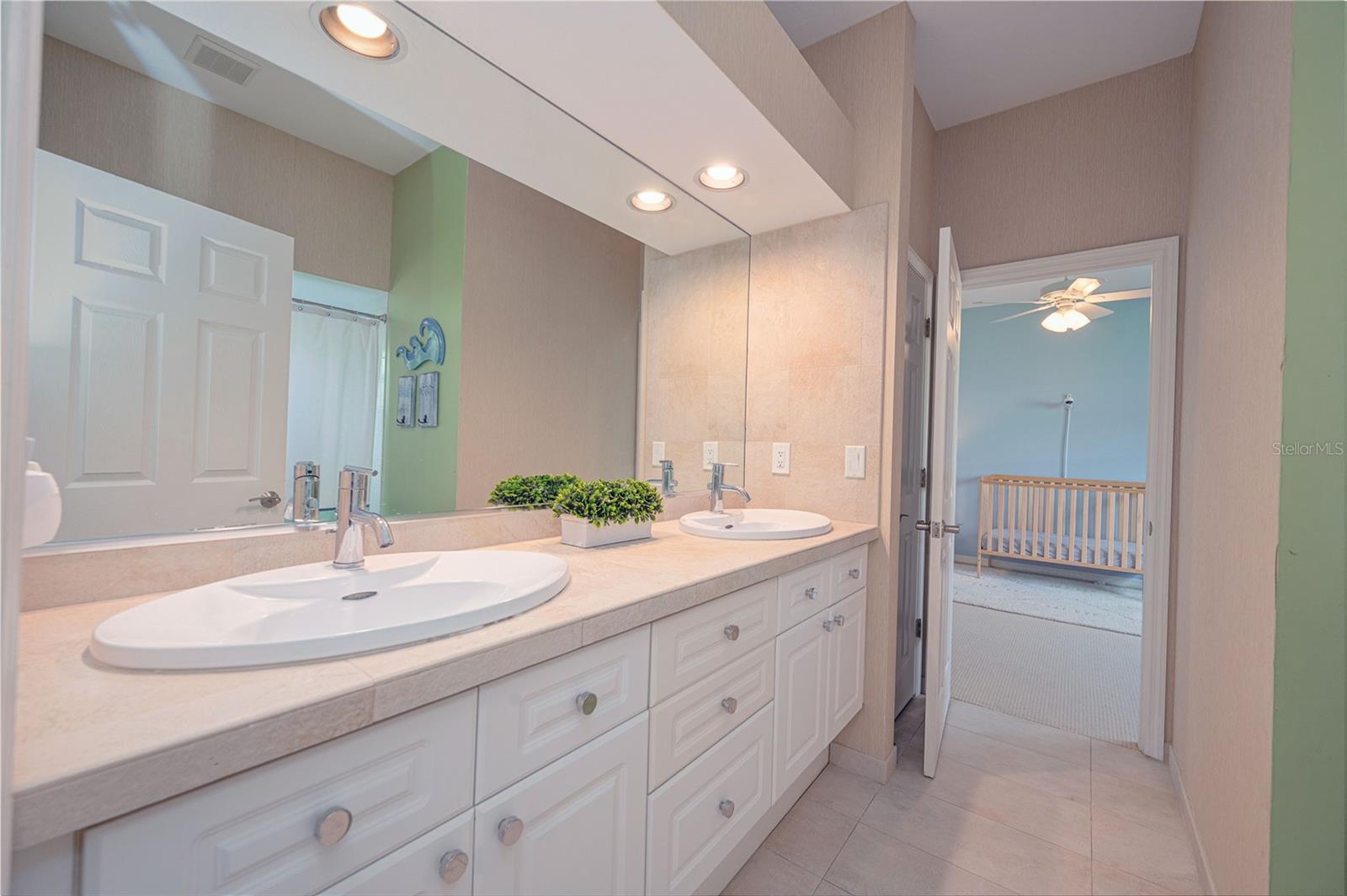 Image 44 of 92 For 8432 Woodbriar Drive