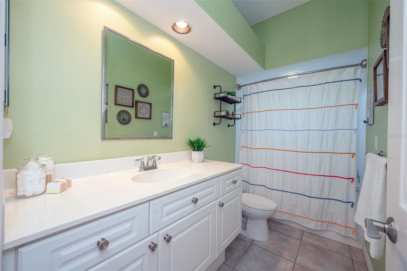 Image 51 of 92 For 8432 Woodbriar Drive