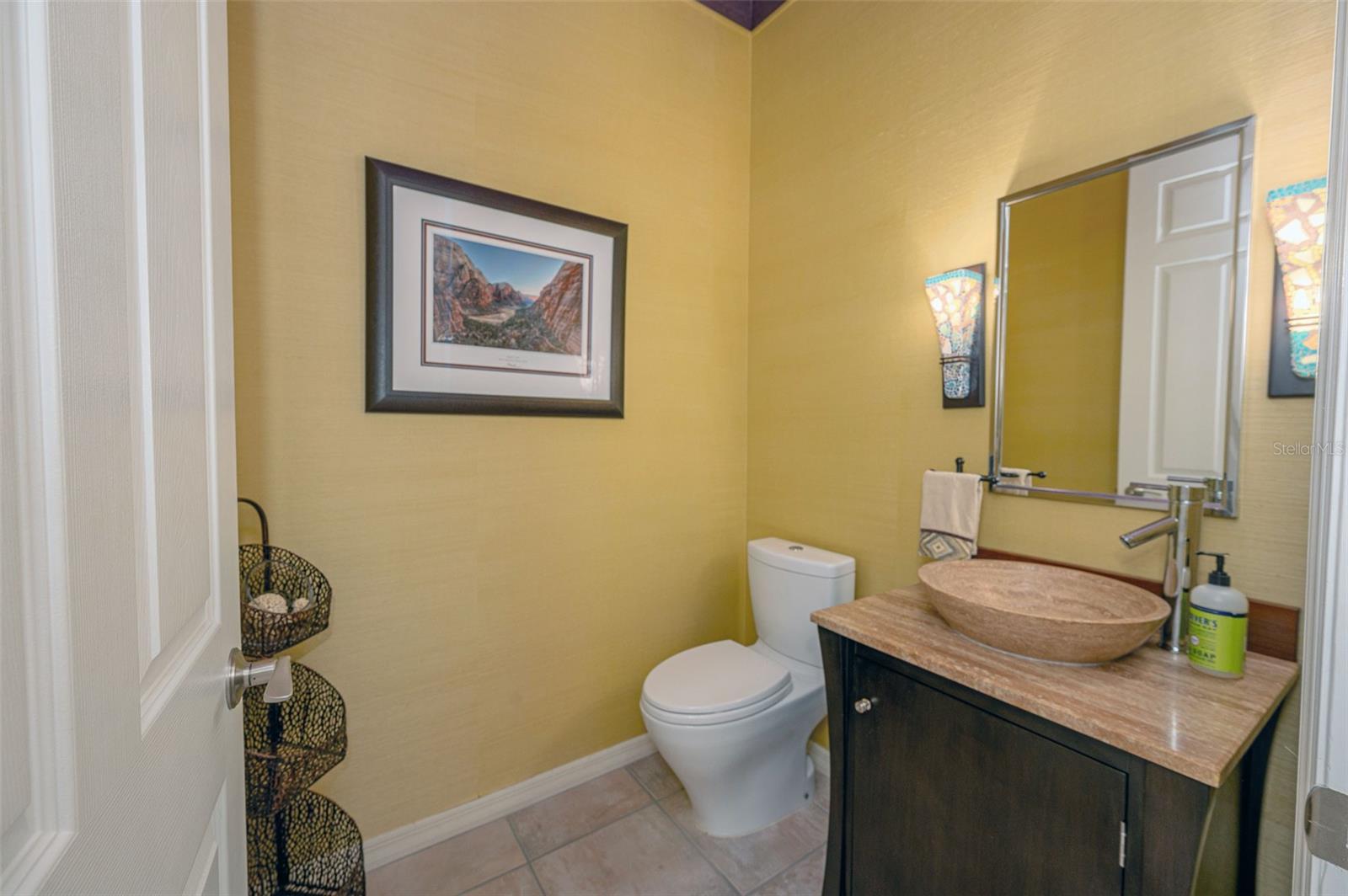 Image 52 of 92 For 8432 Woodbriar Drive