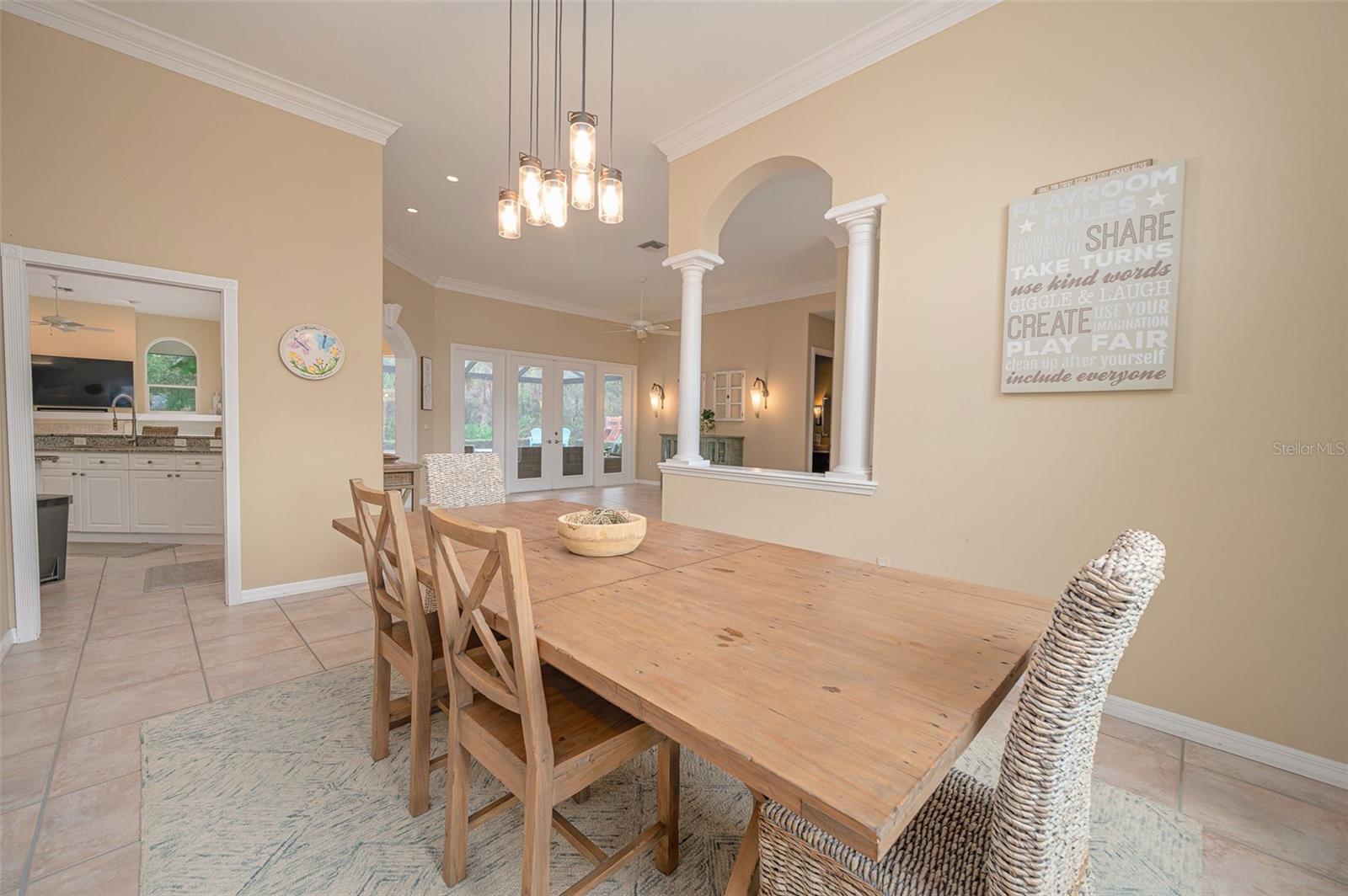 Image 7 of 92 For 8432 Woodbriar Drive