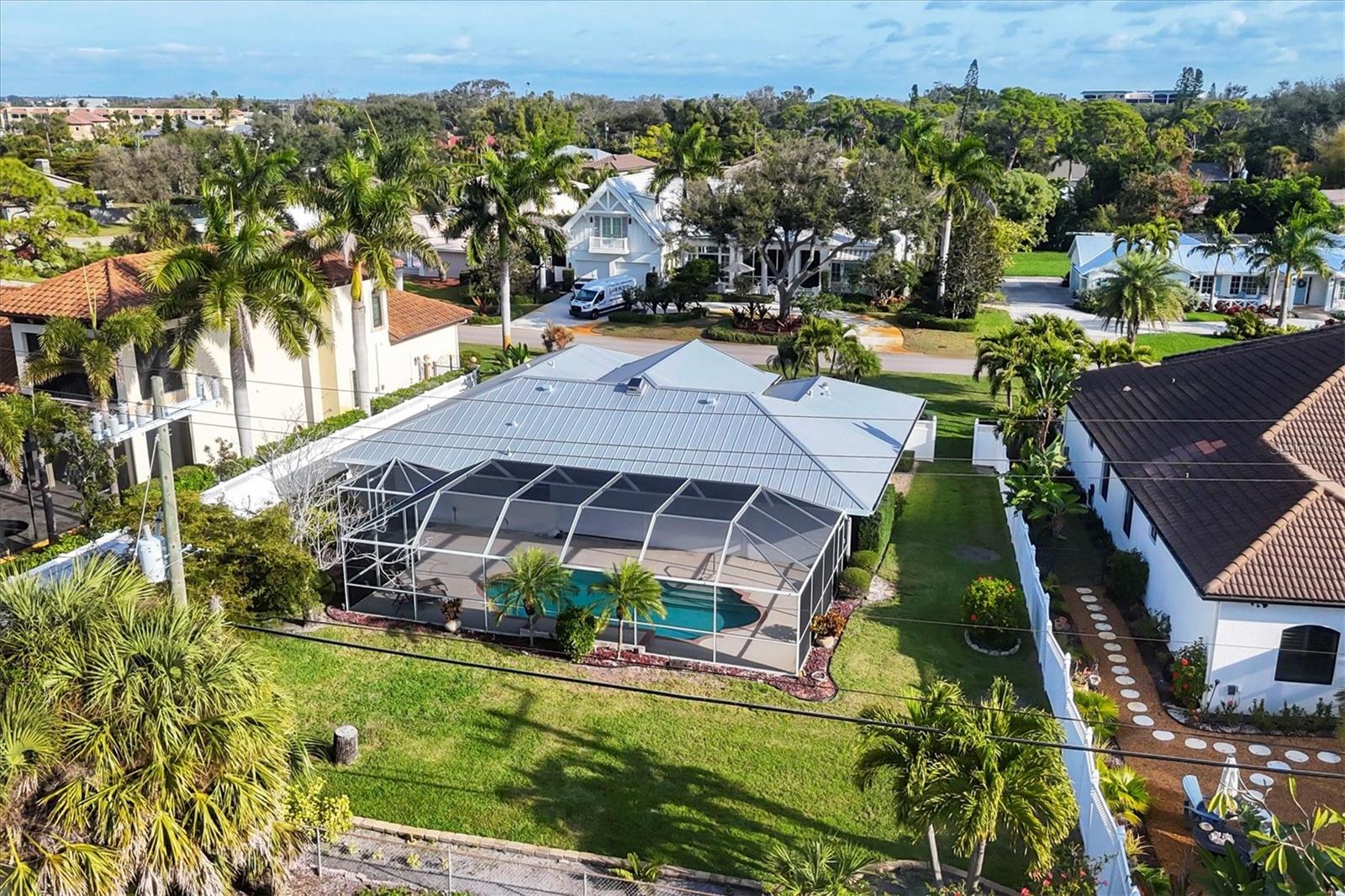 Image 39 of 43 For 633 Valencia Road