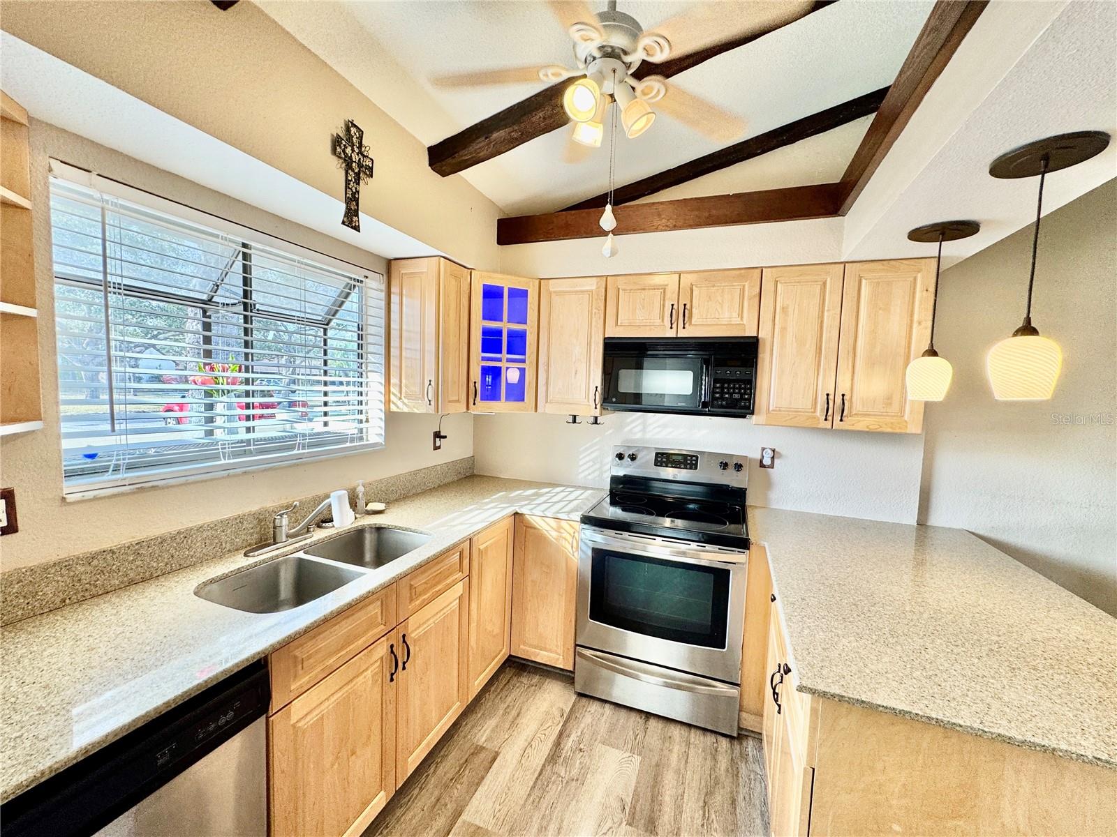 Image 19 of 38 For 5500 Niblick Place