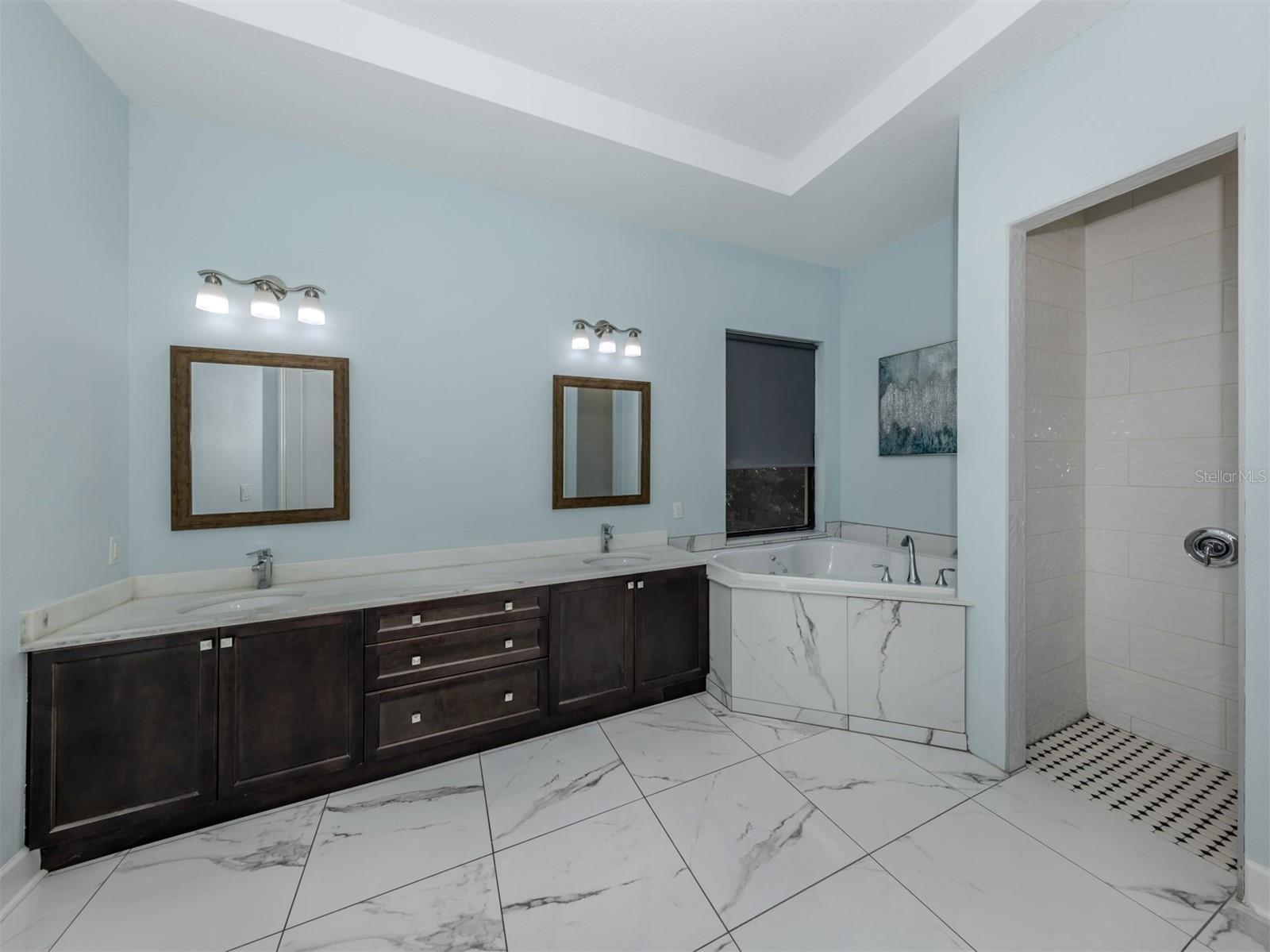 Image 24 of 60 For 2107 Johannesberg Road