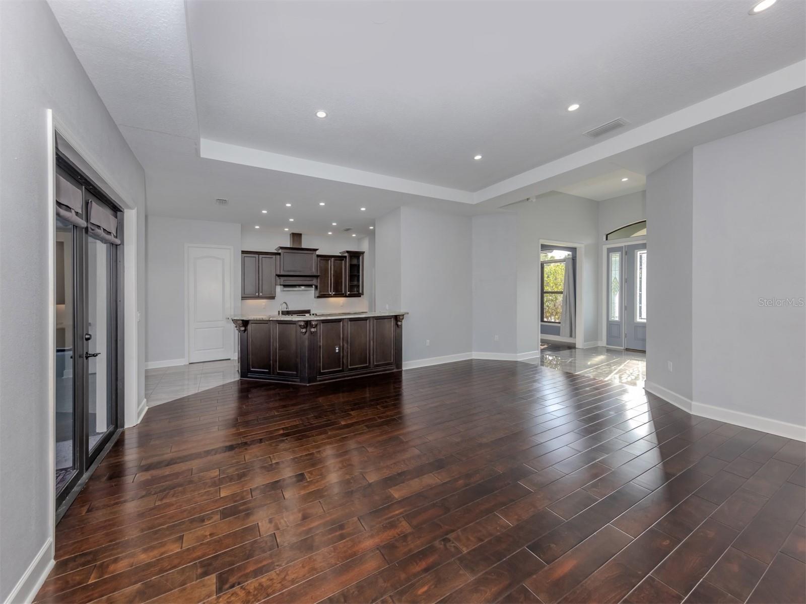 Image 5 of 60 For 2107 Johannesberg Road