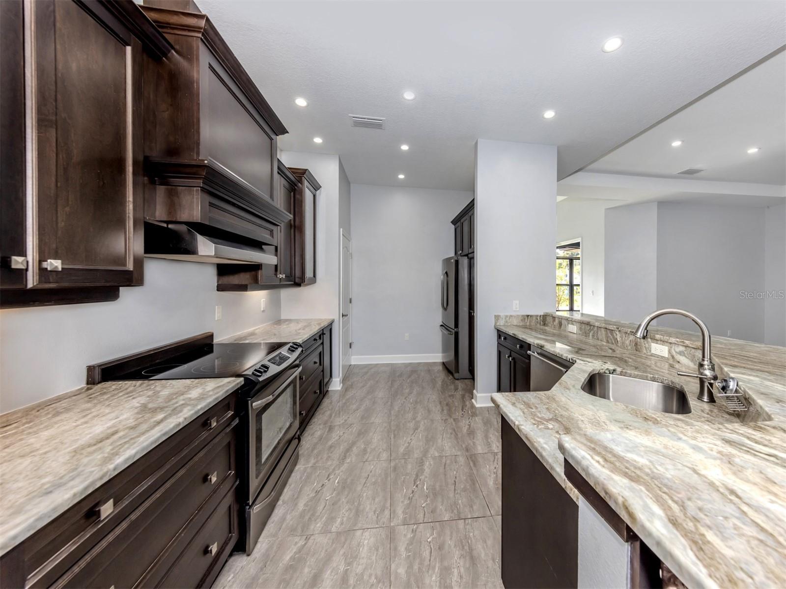 Image 9 of 60 For 2107 Johannesberg Road