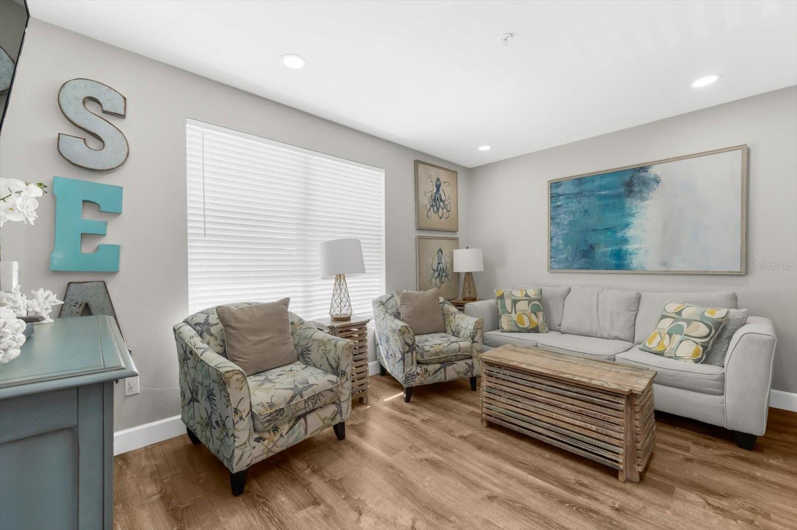 Image 10 of 72 For 355 Calle Miramar