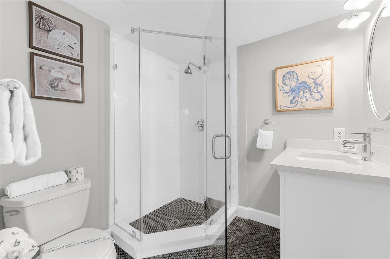 Image 21 of 72 For 355 Calle Miramar