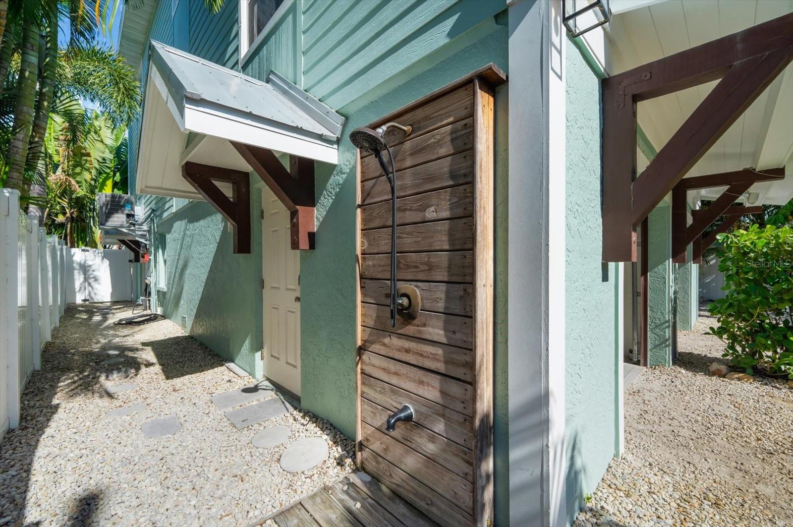 Image 32 of 72 For 355 Calle Miramar