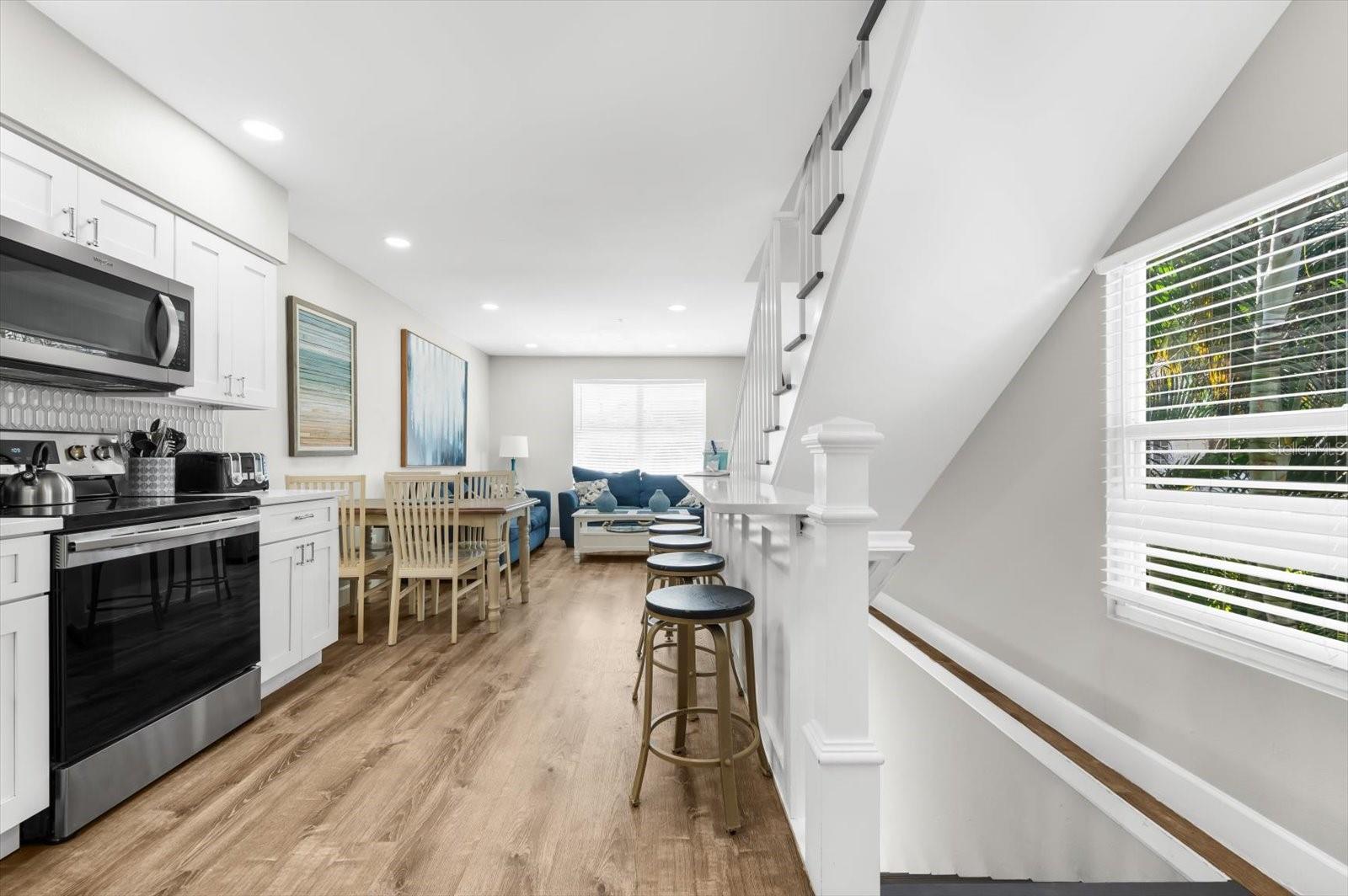 Image 34 of 72 For 355 Calle Miramar