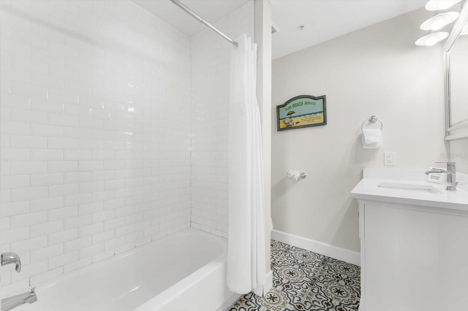 Image 46 of 72 For 355 Calle Miramar