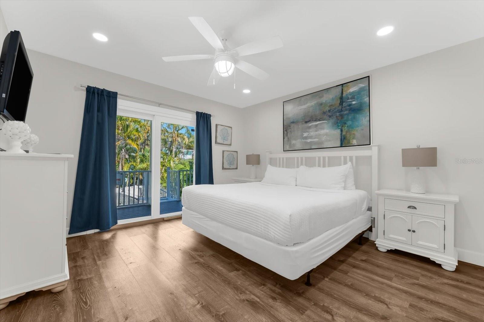 Image 48 of 72 For 355 Calle Miramar