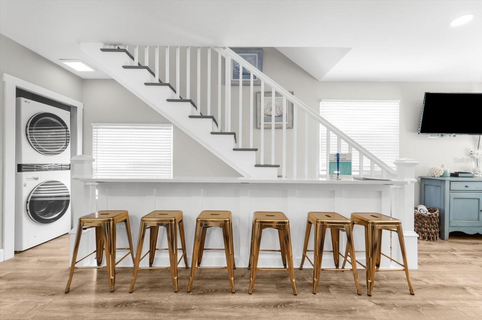 Image 9 of 72 For 355 Calle Miramar