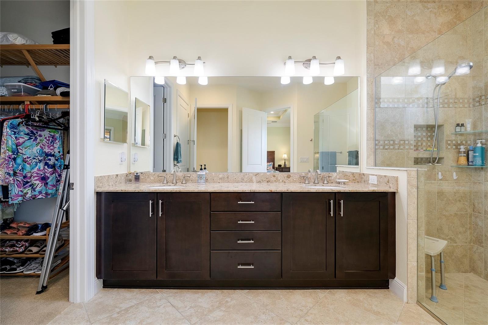 Image 33 of 98 For 10742 Ironbridge Drive