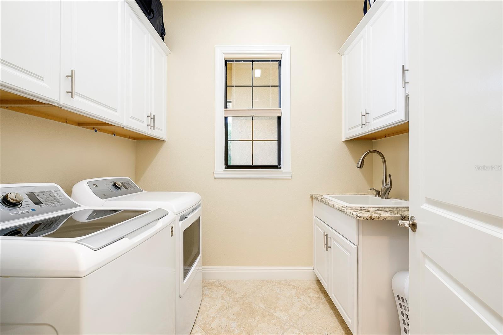 Image 48 of 98 For 10742 Ironbridge Drive