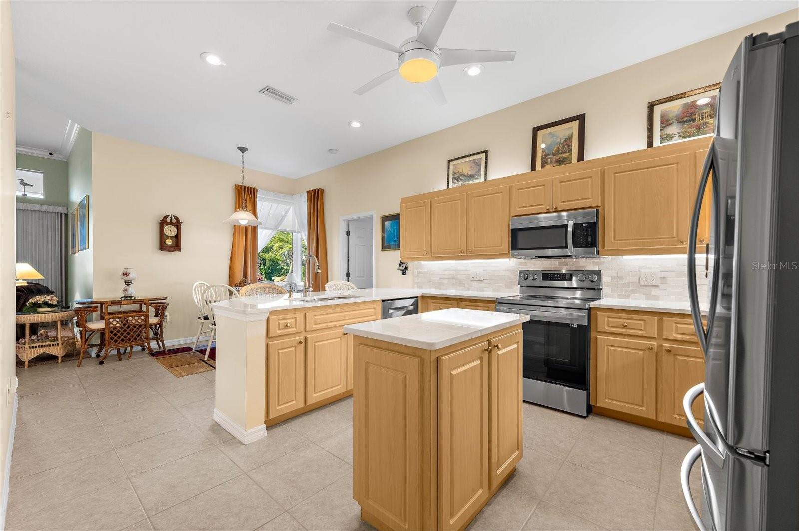 Image 42 of 94 For 615 May Apple Way