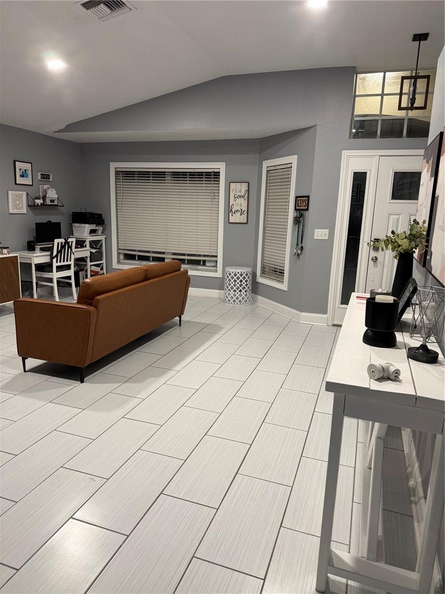 Image 5 of 15 For 10406 Paragon Place