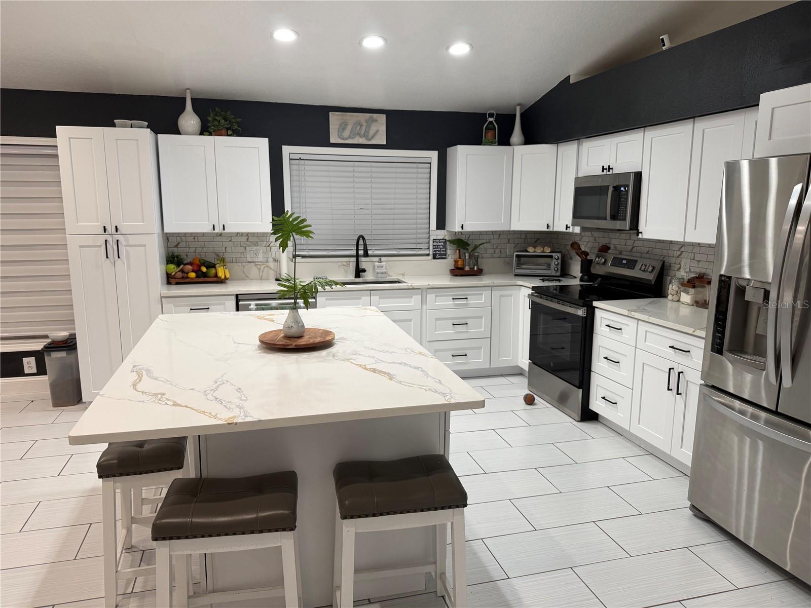 Image 7 of 15 For 10406 Paragon Place