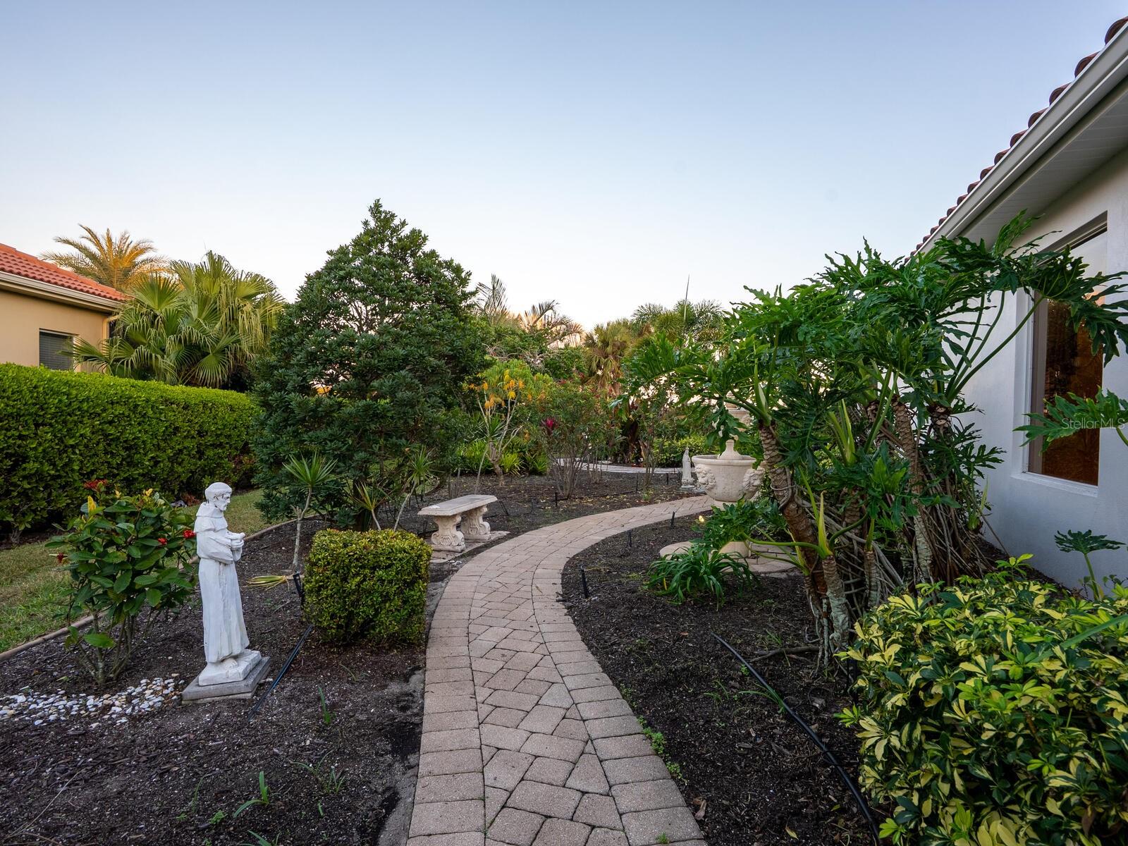 Image 39 of 71 For 1770 Grande Park Drive