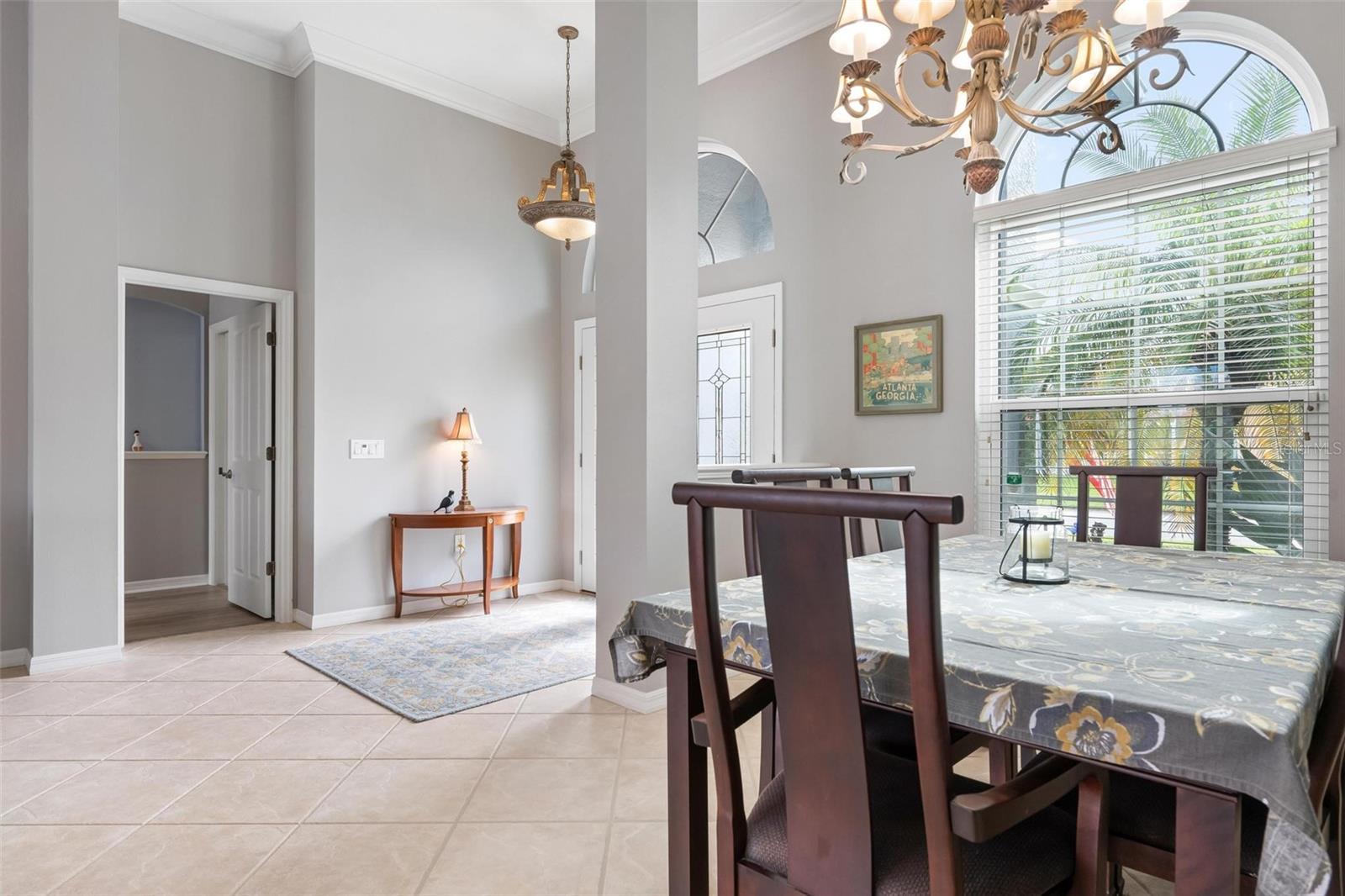 Image 20 of 81 For 715 Thistlelake Drive